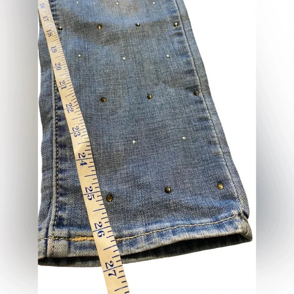 Levi’s 711 Skinny Studded Ankle Jeans - Picture 9 of 10